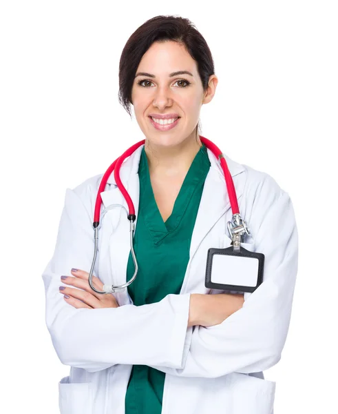 Kaukasische brunette vrouw arts met een stethoscoop — Stockfoto