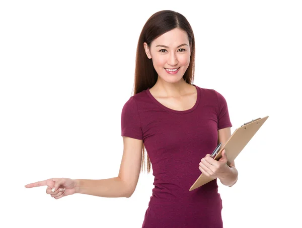 Asiática joven mujer en rojo camiseta —  Fotos de Stock