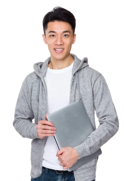 Asiatico bello uomo in grigio hoodie — Foto Stock