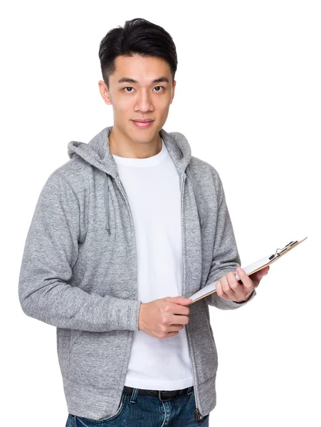 Aziatische knappe man in grijs hoodie — Stockfoto