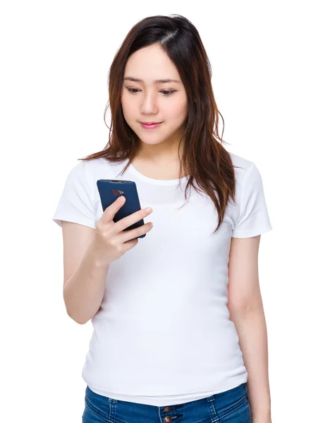 Joven asiática mujer en blanco camiseta — Foto de Stock