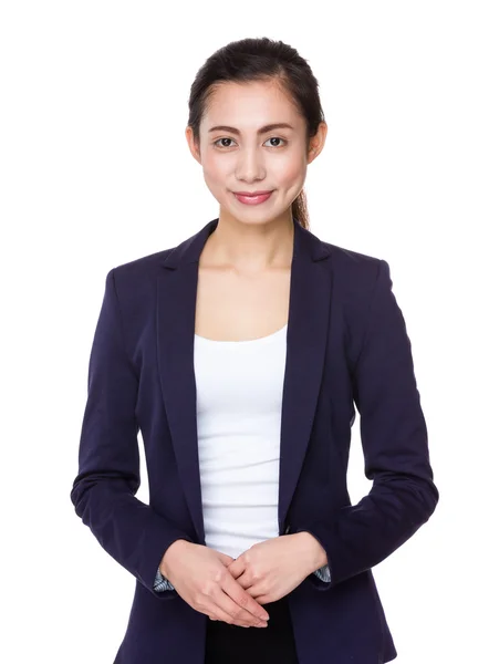 Азіатська молода бізнес-леді в діловому костюмі — стокове фото
