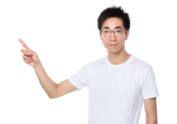 Asya genç adam beyaz t-shirt — Stok fotoğraf