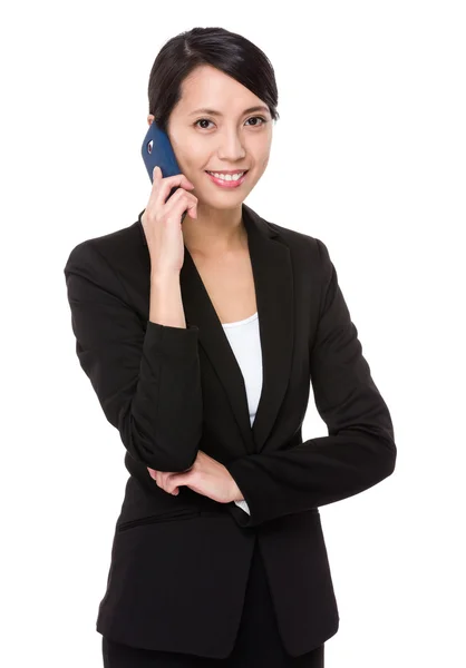 Asiatische junge Geschäftsfrau in Business-Anzug — Stockfoto