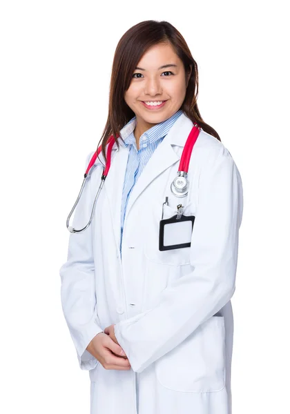 Asiatiska ung kvinna läkare med stetoskop — Stockfoto