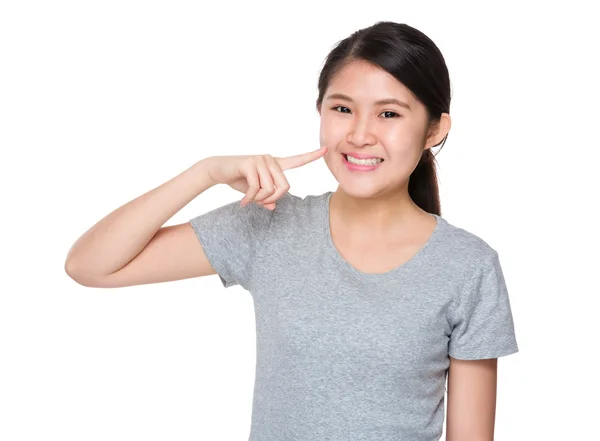 Asian young woman in grey t-shirt — Stock Photo, Image