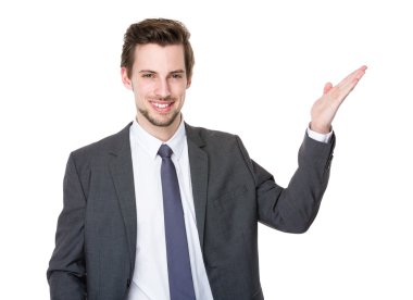 Beyaz yakışıklı iş adamı takım elbise