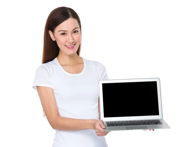 Young asian woman in white t-shirt — Stock Photo, Image