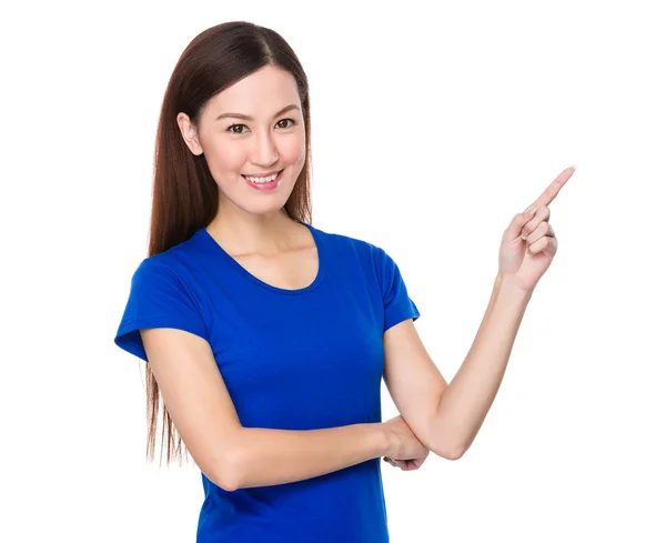 Young asian woman in blue t-shirt — Stock Photo, Image