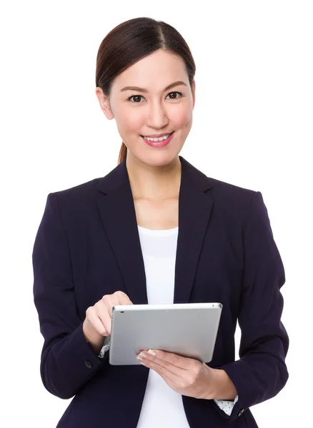 Young asian businesswoman in business suit — Stock Photo, Image