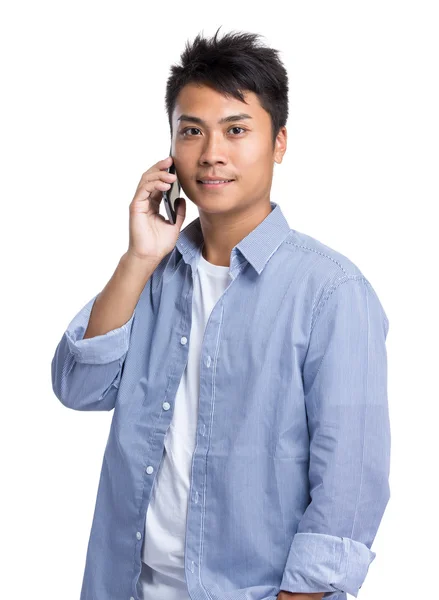Aziatische knappe man in blauw shirt — Stockfoto