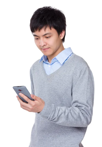 Asiatischer gutaussehender Geschäftsmann im grauen Pullover — Stockfoto