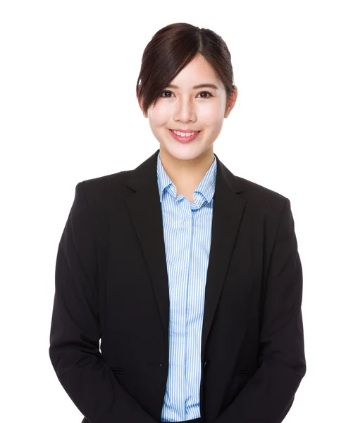 Молодая азиатская предпринимательница в деловом костюме — стоковое фото