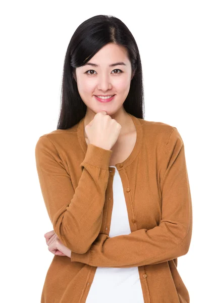Asiático jovem mulher em marrom cardigan — Fotografia de Stock