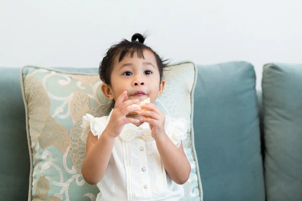 Bonito ásia bebê menina — Fotografia de Stock