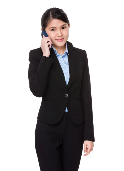 Asian businesswoman talking on smartphone — Stock Photo, Image