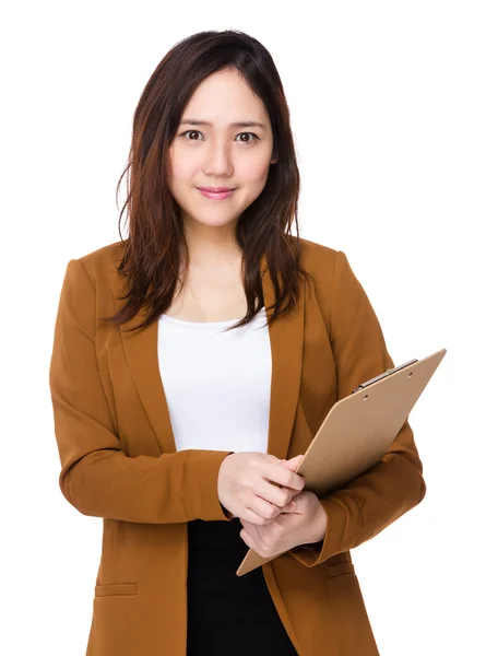 Young asian businesswoman with clipboard — Stock Photo, Image