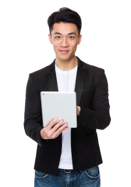 Asya işadamı Tablet PC'yi kullanma