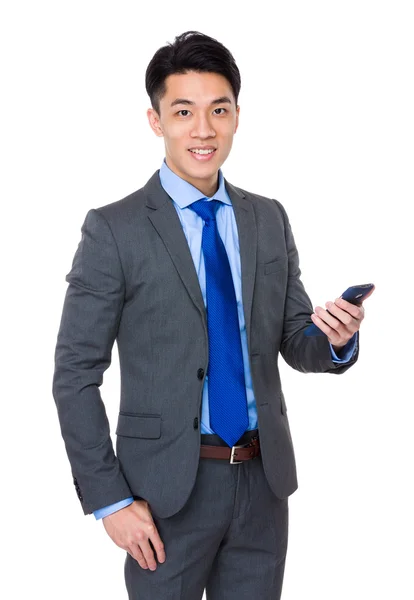 Asiatischer Geschäftsmann mit Smartphone — Stockfoto