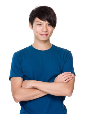 Beyazın üstündeki genç adam