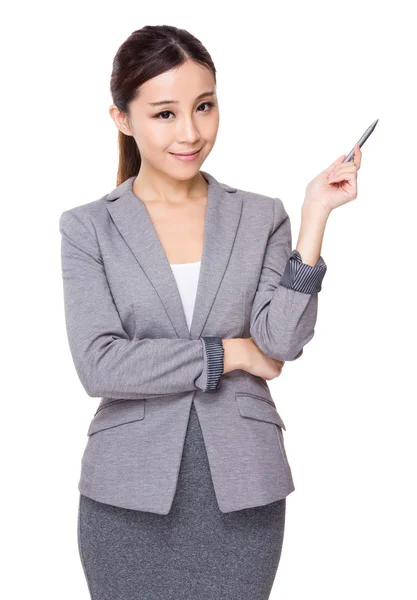 Joven mujer de negocios asiática en traje de negocios — Foto de Stock