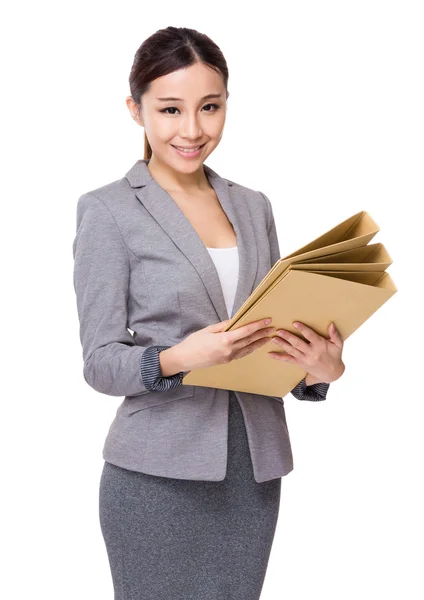 Joven mujer de negocios asiática en traje de negocios — Foto de Stock