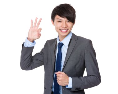 ok işareti jest ile genç işadamı