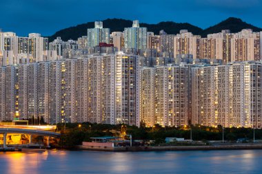 Hong Kong 'daki yoğun konut binası.