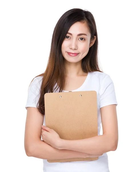 Mujer joven asiática en camiseta blanca — Foto de Stock