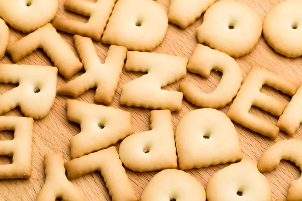 Печиво з запеченими літерами — стокове фото