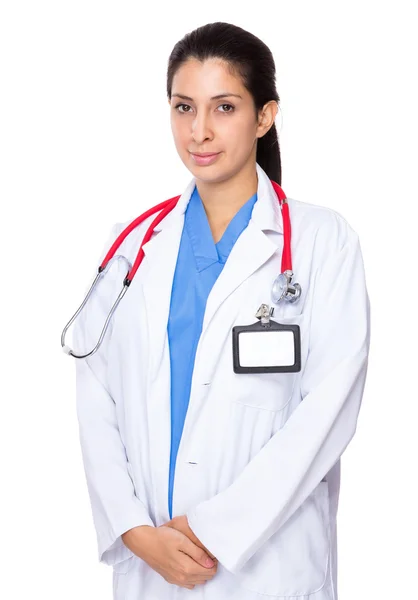 Γυναίκα γιατρός σε λευκό παλτό — Φωτογραφία Αρχείου