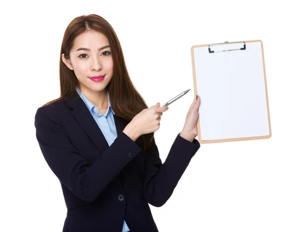 Young asian buisnesswoman in business suit — Stock Photo, Image