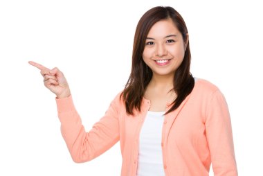 Pembe Hırka Asyalı genç kadın