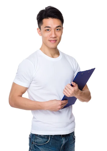 Asiatische schöner Mann in weißem T-Shirt — Stockfoto