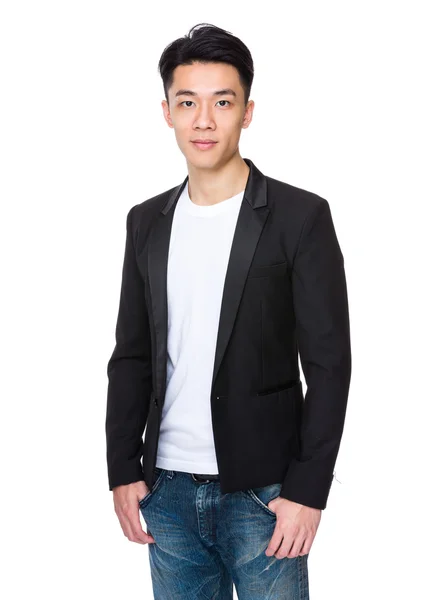 Красивый азиатский бизнесмен в черной куртке — стоковое фото