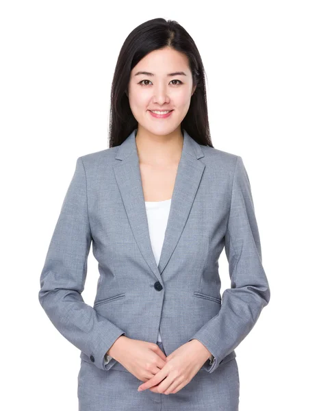 Asiatique jeune femme d'affaires en costume d'affaires — Photo