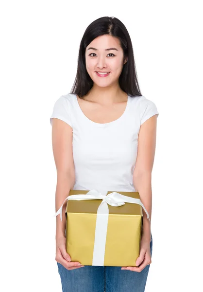 Asiático jovem mulher em branco t-shirt — Fotografia de Stock