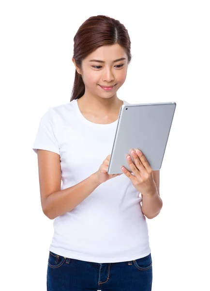 Asian young woman in white t-shirt — Stock Photo, Image