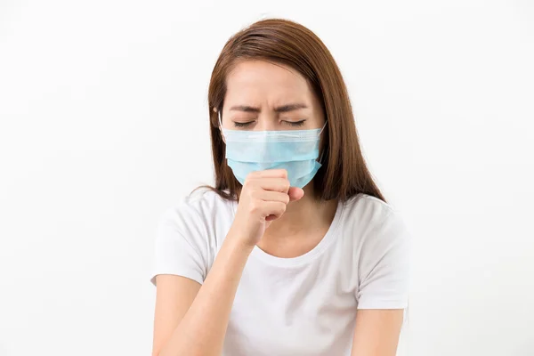女人咳嗽与防护口罩 — 图库照片