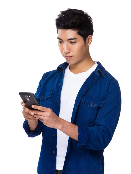 Aziatische knappe man in blauw shirt — Stockfoto