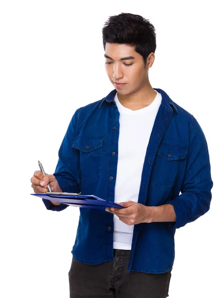 Asiático guapo hombre en azul camisa —  Fotos de Stock