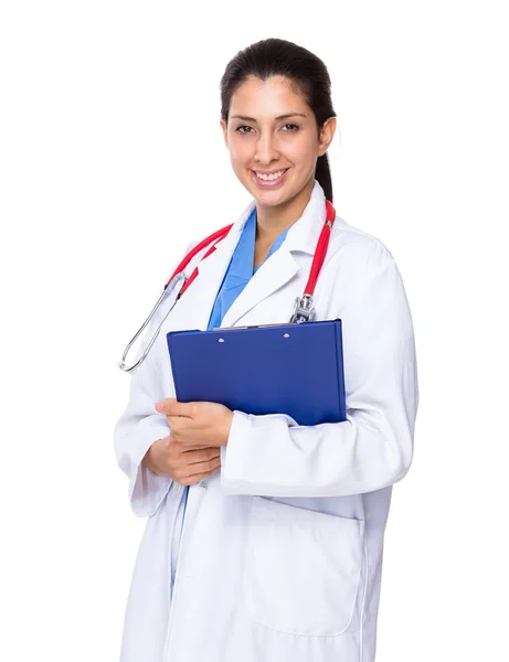 Vrouwelijke arts in witte vacht — Stockfoto