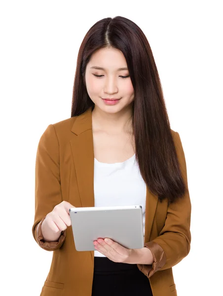 Young asian businesswoman in business suit — Stock Photo, Image