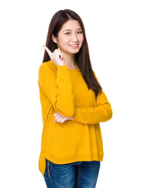 Asian young woman in yellow sweater — Stock Photo, Image