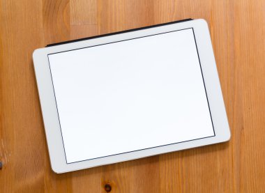 Bir masa üzerine dijital Tablet
