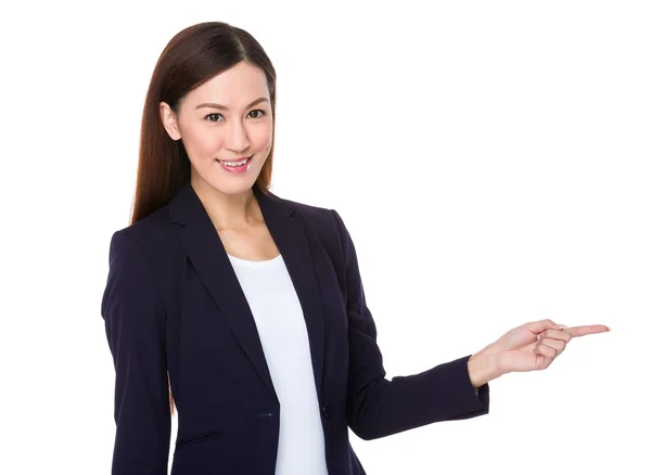 Joven asiática mujer de negocios traje — Foto de Stock