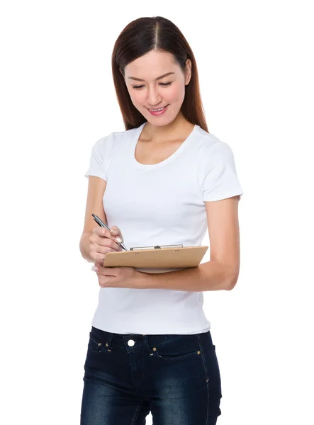 白い t シャツのアジアの若い女性 — ストック写真