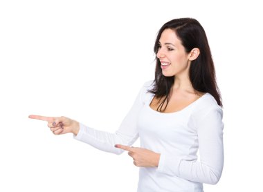 Esmer kadın işaret
