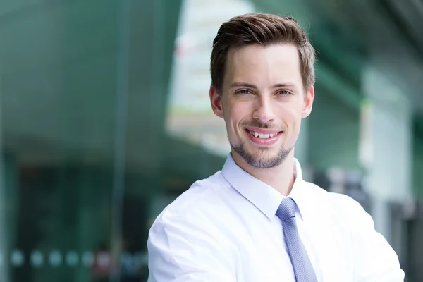 Caucasian businessman in white shirt at outdoor — Stock Photo, Image