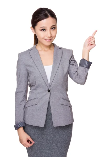 Asiatische junge Geschäftsfrau in Business-Anzug — Stockfoto